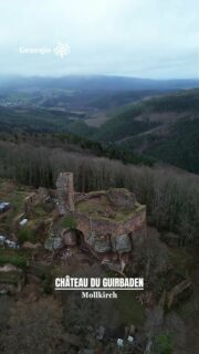 Petit vol au-dessus du château du Guirbaden. On voit bien tout le travail des bénévoles ! 🔴⚪️🏰
Bientôt t’en sauras plus sur son histoire ! 😉
#alsace #chateau #patrimoine #drone