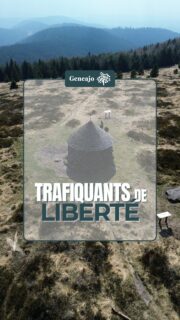 Aujourd'hui, des randonneurs l'emprunte pour leur plus grand plaisir, mais avant, ce sentier voyait passer des hommes qui en aidaient d'autres à retrouver la liberté. 🇫🇷

Ce sentier, c'est celui des passeurs. 🤝🥾

➡️ Ce circuit est le témoin du courage des passeurs qui, au péril de leur vie, aidèrent les fugitifs à quitter l’Alsace occupée entre 1941 et 1945. 🇨🇵✨️

🎶 Inspiring Inspirational Background Music, by SigmaMusicArt, Pixabay

#alsace #liberté #histoire #solidarité